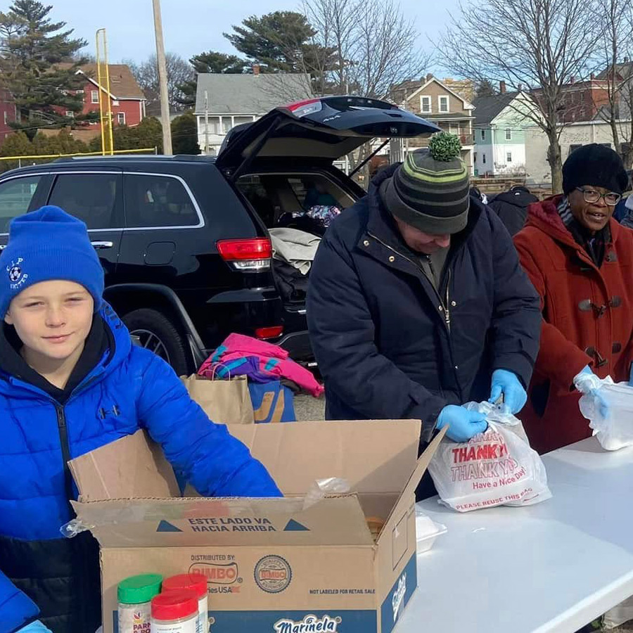 mae-organization-volunteer-mobile