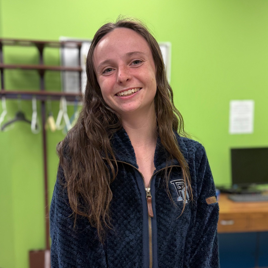 mae-volunteers-inset